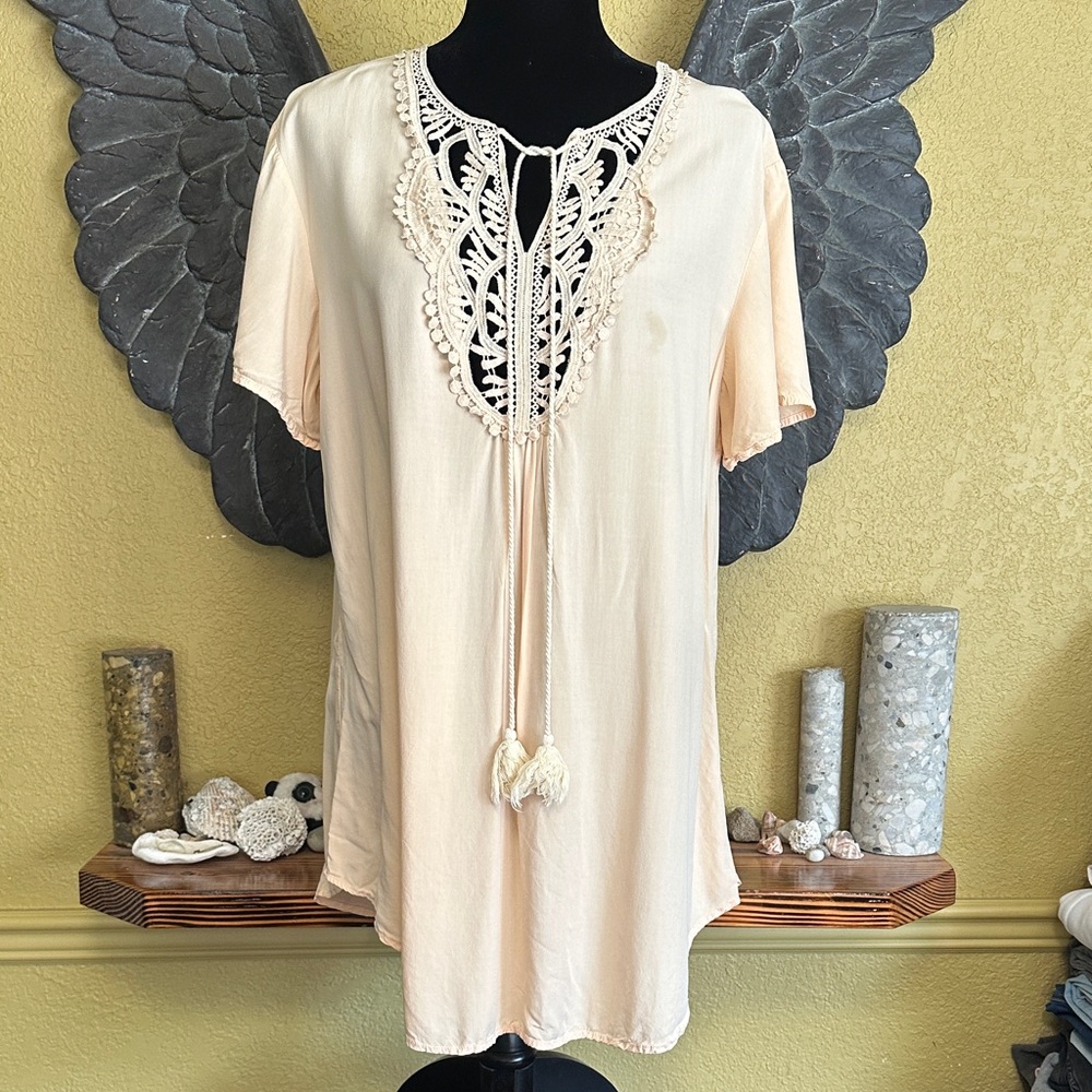 Ekouaer Cream Tunic Top